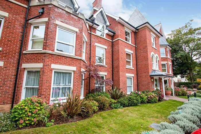 1 Bedroom Apartment For Sale In Sanderling Court, Wimborne Road, Bournemouth, BH2