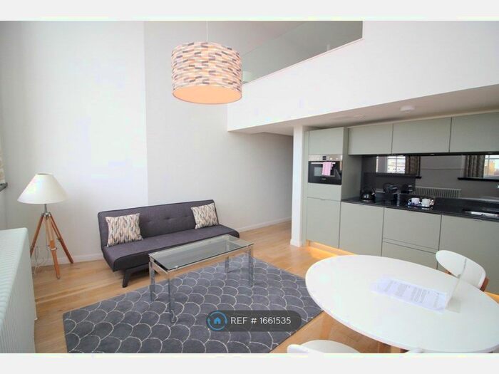 1 Bedroom Flat To Rent In Mcdonald Road, Edinburgh, EH7