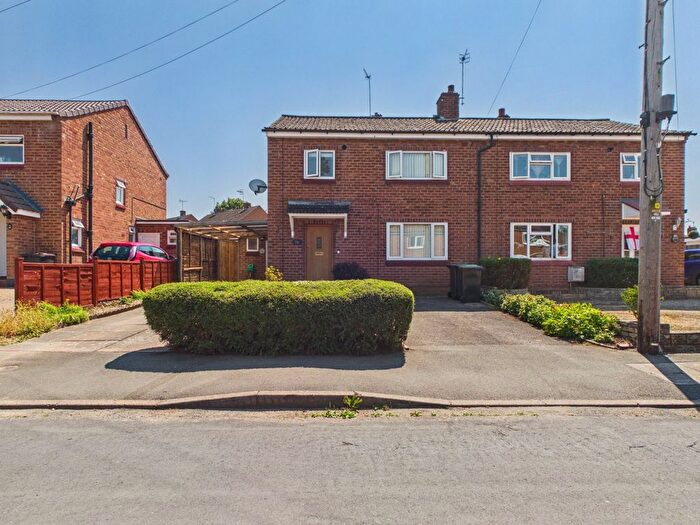 3 Bedroom Semi Detached House To Rent In Walls Road, Stoke Prior, Bromsgrove, Worcestershire, B60