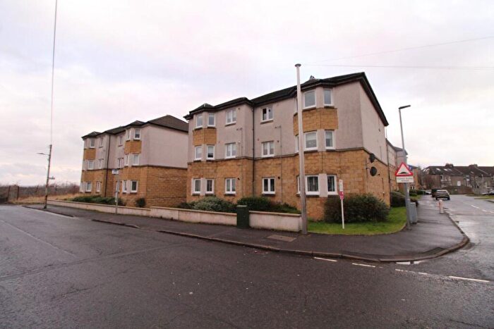 2 Bedroom Flat To Rent In Croft Gardens, Glasgow, G72