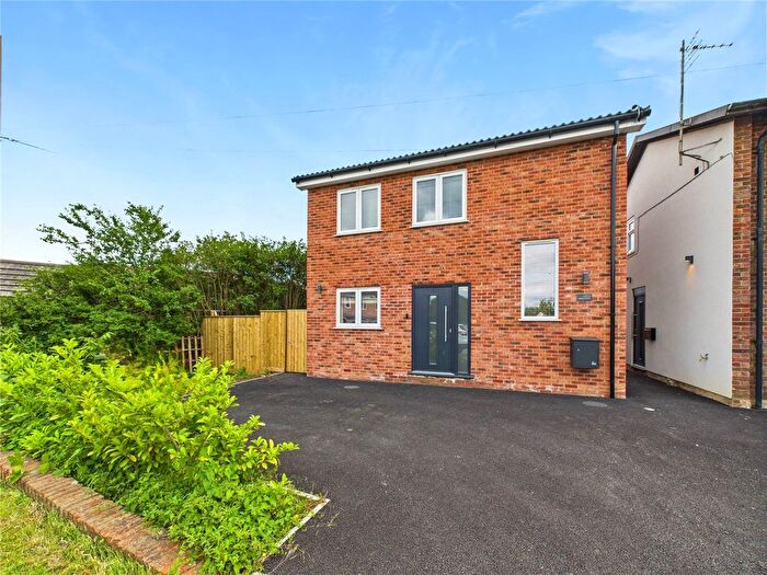 2 Bedroom Detached House For Sale In Peterhouse Crescent, Woodbridge, Suffolk, IP12