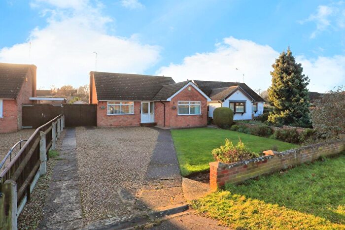 3 Bedroom Detached Bungalow For Sale In Lincoln Road, Peterborough, PE4