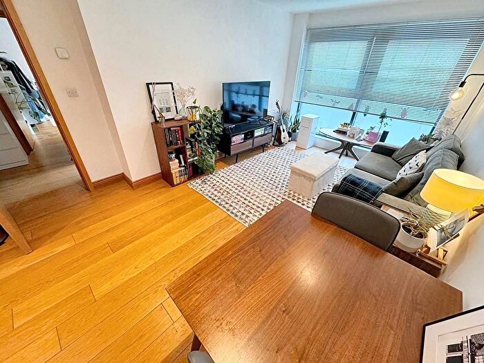 2 Bedroom Flat To Rent In Burston House, Burston Road, London, SW15