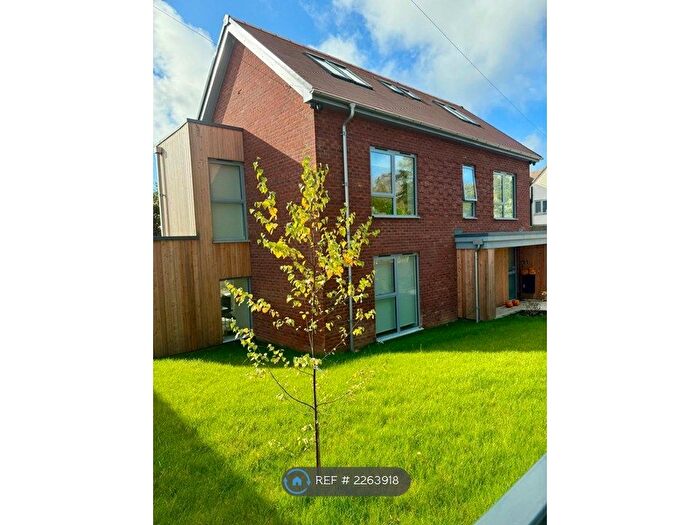 6 Bedroom Detached House To Rent In Rosebarn Avenue, Exeter, EX4