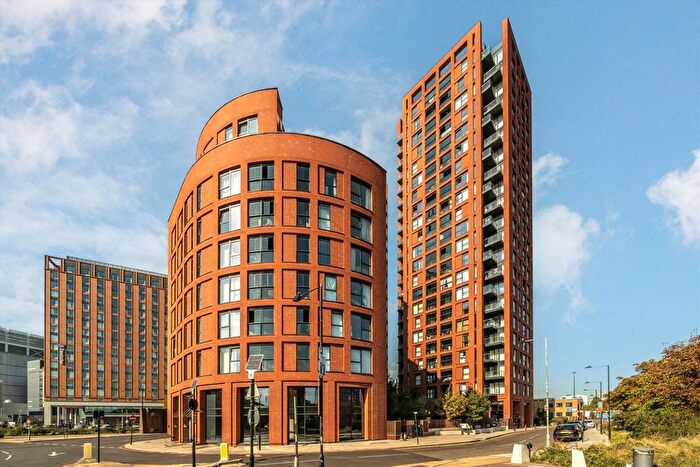 1 Bedroom Flat To Rent In Leamouth Road, East India, E14