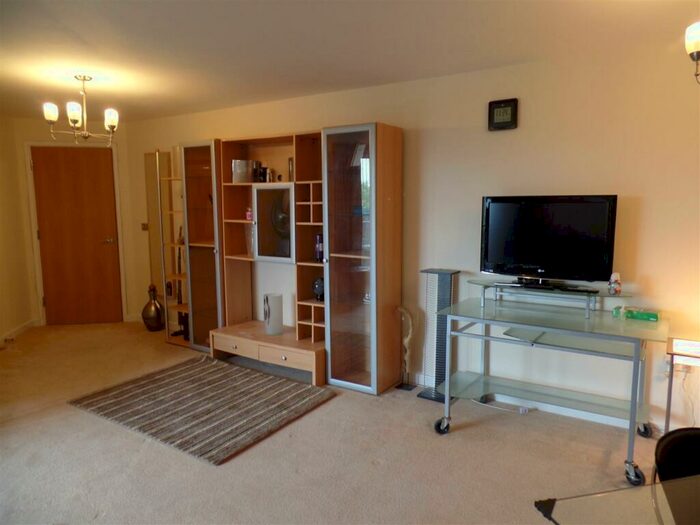2 Bedroom Apartment To Rent In Triumph House, Manor House Drive, Cv Central, Coventry, CV1