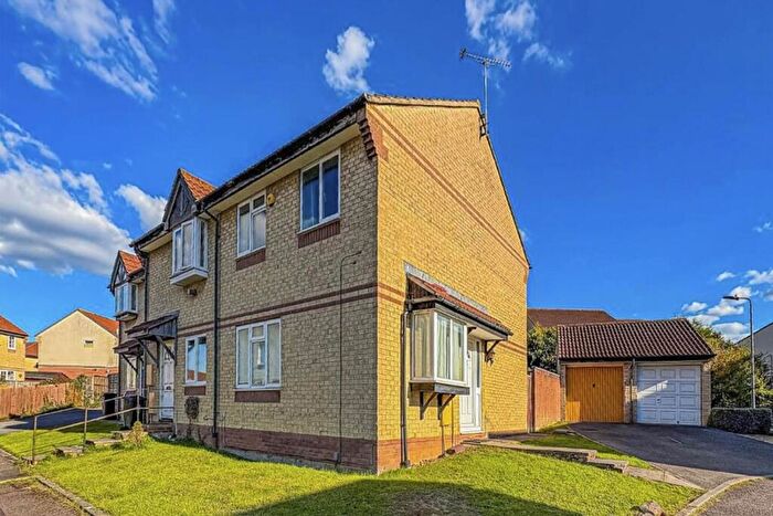 3 Bedroom House To Rent In The Valls, Bradley Stoke, BS32