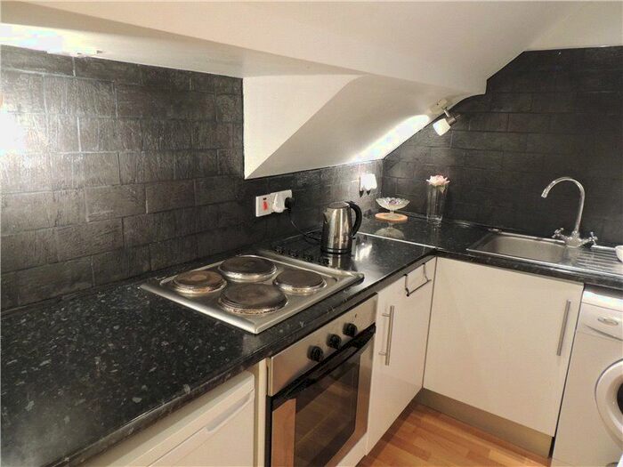 1 Bedroom Flat To Rent In Coombe Road, Croydon, CR0