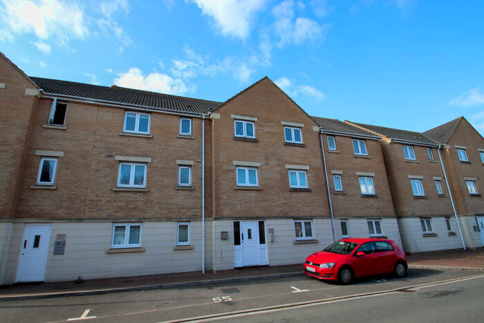 2 Bedroom Flat To Rent In Weston-super-mare, BS23