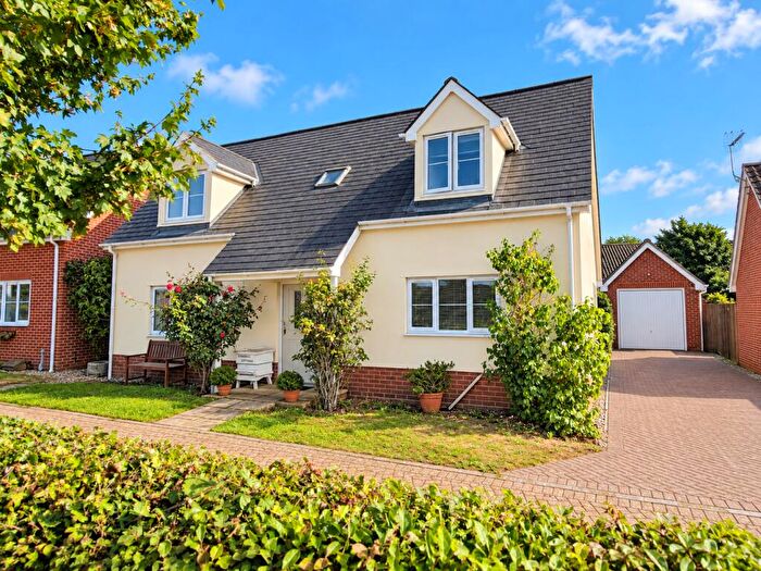 3 Bedroom Detached House For Sale In Bowyer Close, Barham, Suffolk, IP6