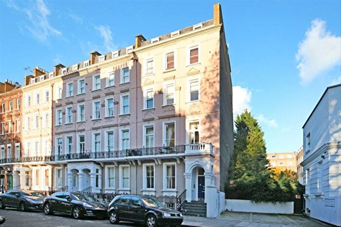 Studio To Rent In Nevern Square, Earls Court, SW5