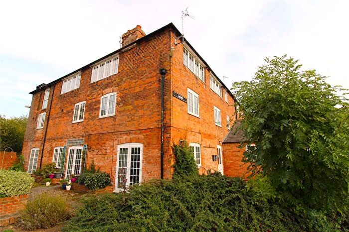 2 Bedroom End Of Terrace House To Rent In Lakeside, Maythorne, Southwell, Nottinghamshire, NG25