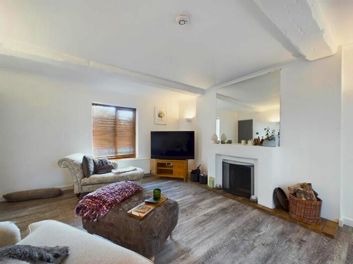 4 Bedroom Detached House To Rent In Green Farm Close, Castor, Peterborough, PE5