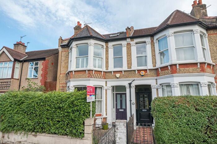 4 Bedroom End Of Terrace House For Sale In Chudleigh Road, Brockley, London, SE4