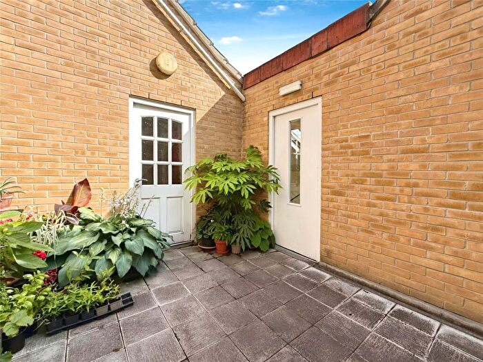2 Bedroom Apartment For Sale In Wood Avens Way, Wymondham, Norfolk, NR18