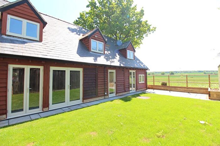 4 Bedroom Barn Conversion For Sale In Station Road, Gamlingay, Sandy, SG19