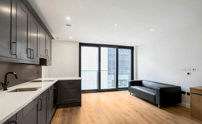 1 Bedroom Studio To Rent In Emery Wharf, London Dock, Wapping, E1W