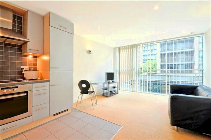 1 Bedroom Flat To Rent In Western Gateway, London, E16