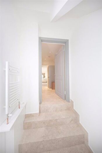 1 Bedroom Flat For Sale In Fortune Green Road, London, NW6