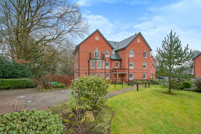 2 Bedroom Flat To Rent In Clevelands Drive, Bolton, BL1