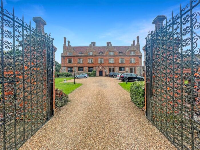2 Bedroom Apartment For Sale In Astonbury Manor, Aston, Stevenage, SG2