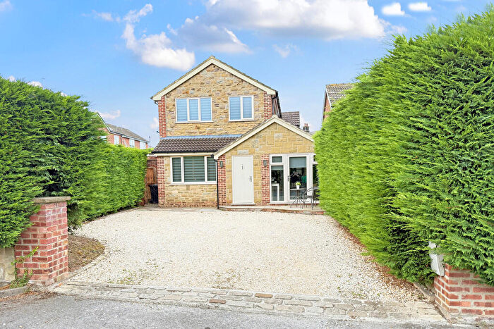 4 Bedroom Detached House To Rent In Hall Lane, Harrogate, HG1