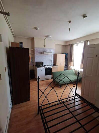 Studio To Rent In Lampton Road, Hounslow, TW3
