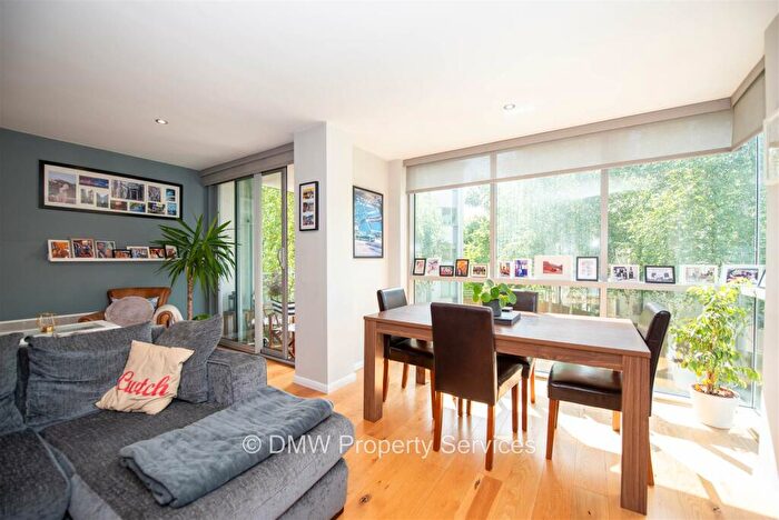 2 Bedroom Apartment To Rent In Cranmer Street, Nottingham, NG3