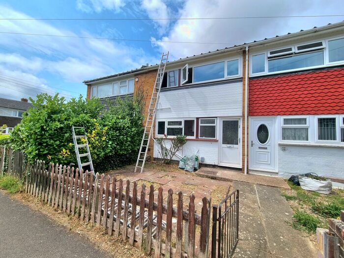 3 Bedroom House To Rent In Biggin Walk, Fareham, PO14
