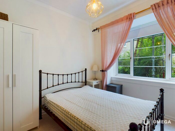 2 Bedroom Flat To Rent In Learmonth Court, Comely Bank, Edinburgh, EH4