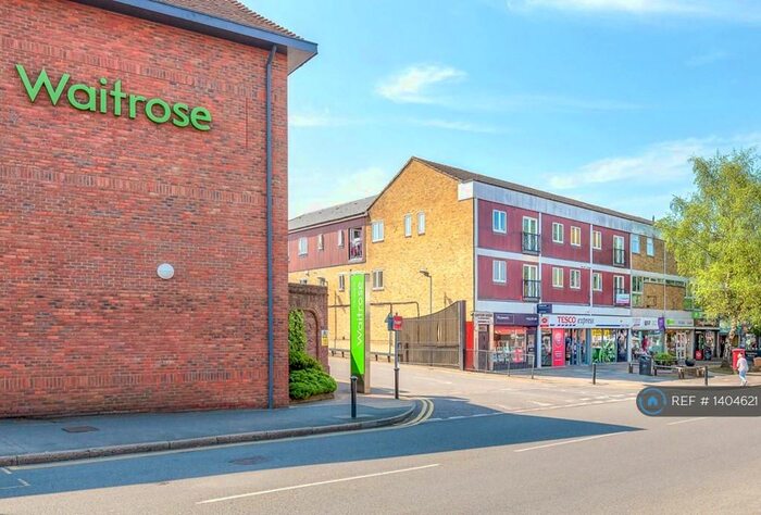 2 Bedroom Flat To Rent In Century House, Banstead, SM7