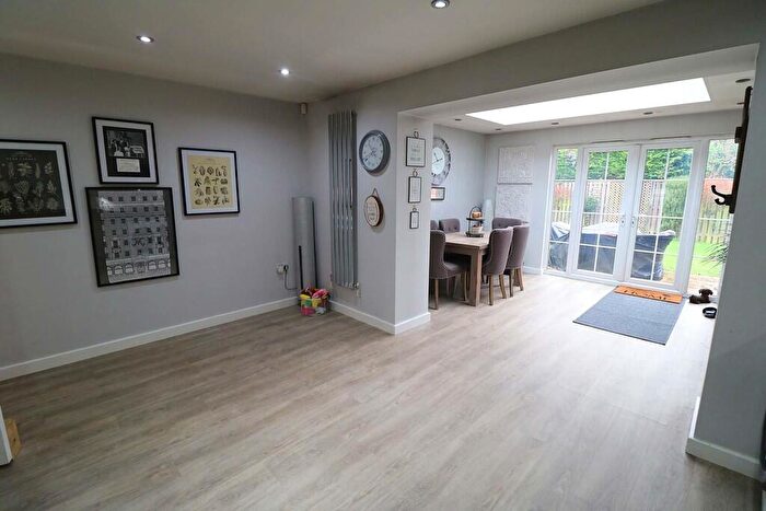 3 Bedroom Bungalow For Sale In Christophers Meadow, West Butterwick, DN17