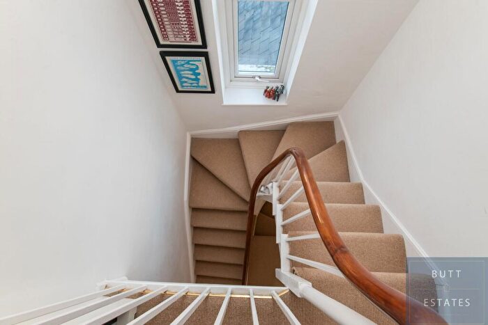 6 Bedroom Semi-Detached House For Sale In Salterton Road, Exmouth, EX8