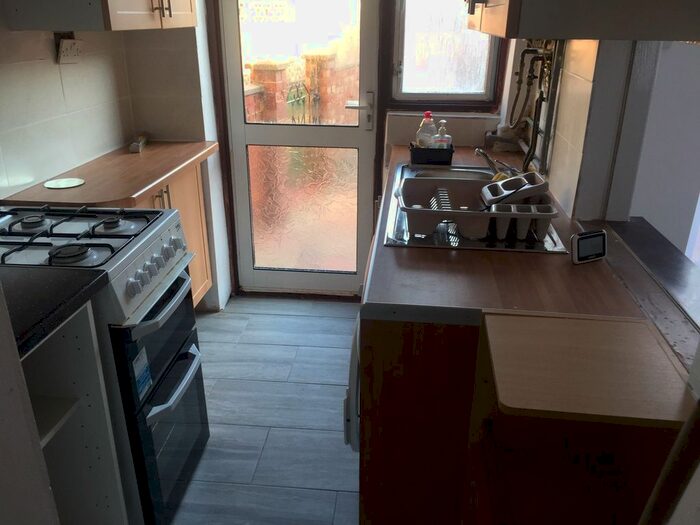 3 Bedroom Terraced House To Rent In Kingsbridge Crescent, UB1