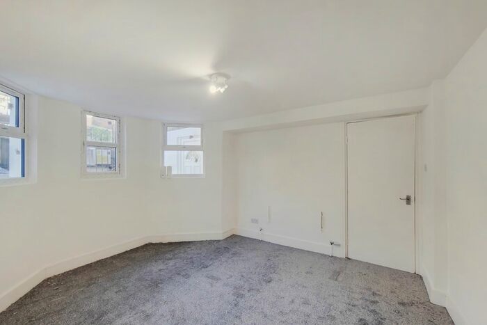 2 Bedroom Flat To Rent In Drakefell Road, London, Greater London, SE4