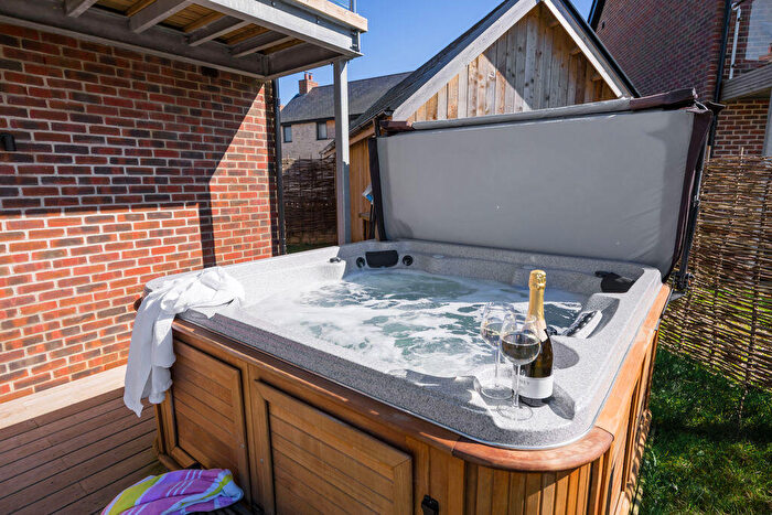 5 Bedroom Detached House For Sale In Silverlake Private Holiday Estate, Nr. Dorchester, Dorset, DT2