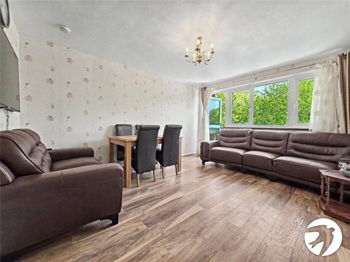 2 Bedroom Flat To Rent In Slippers Place, London, SE16