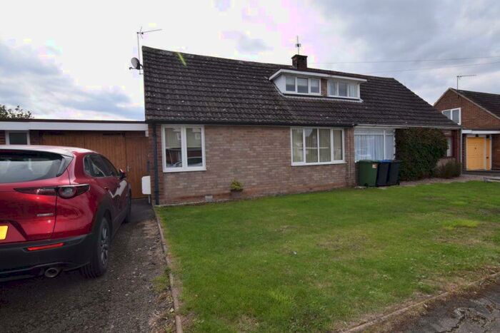 3 Bedroom Semi-Detached House To Rent In Old Ford Avenue, Southam, CV47