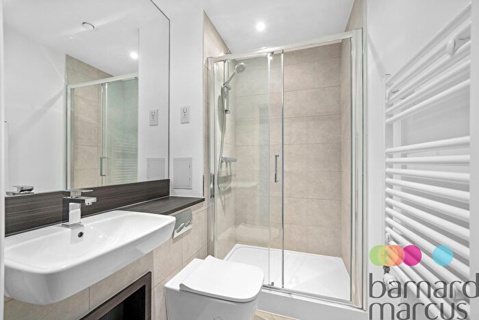 2 Bedroom Flat To Rent In Moorhen Drive, London, NW9