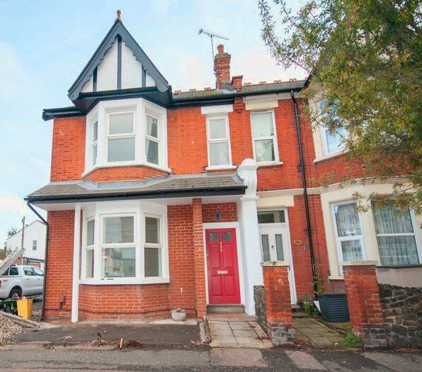4 Bedroom Terraced House To Rent In Westborough Road, Westcliff-On-Sea, SS0