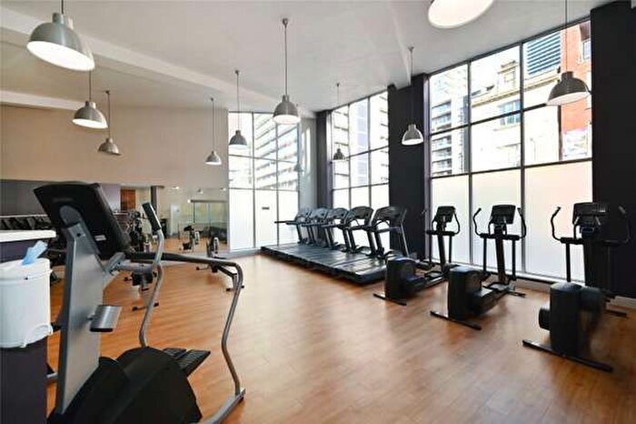 2 Bedroom Flat For Sale In Hutchings Street, London, E14