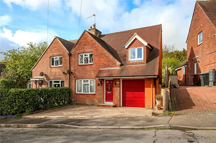 3 Bedroom Semi-Detached House For Sale In Drayton Street, Winchester, Hampshire, SO22