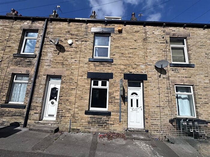 2 Bedroom Terraced House For Sale In Pindar Street, Barnsley, S70