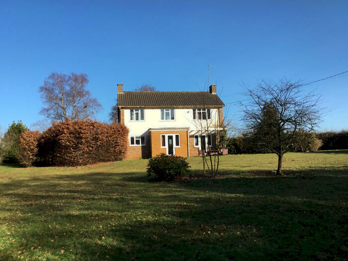 3 Bedroom Detached House For Sale In Moulton Lane, Boughton, Northampton Northamptonshire, NN2