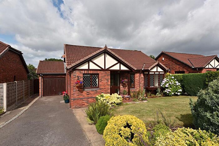 3 Bedroom Bungalow For Sale In Freshfield Drive, Macclesfield, SK10