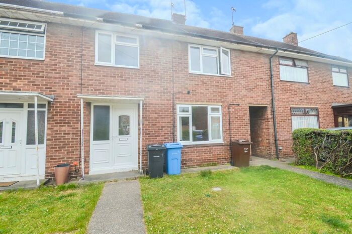 3 Bedroom Terraced House To Rent In Hathersage Road, Hull, HU8