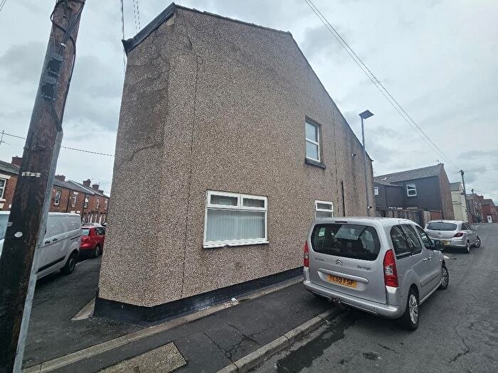 1 Bedroom Flat To Rent In Albion Street, St. Helens, WA10