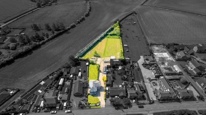 5 Bedroom Detached House For Sale In Station Road, Firsby, PE23