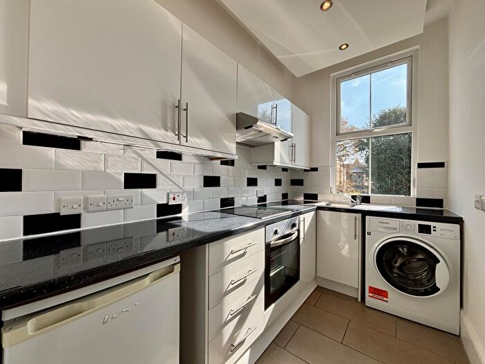 1 Bedroom Flat To Rent In Bromley Road, BR3