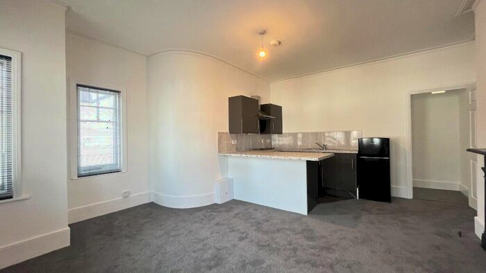 2 Bedroom Apartment To Rent In Egmont Road, Sutton, Surrey, SM2